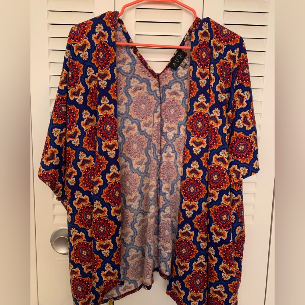 Boho Short Sleeved Shawl